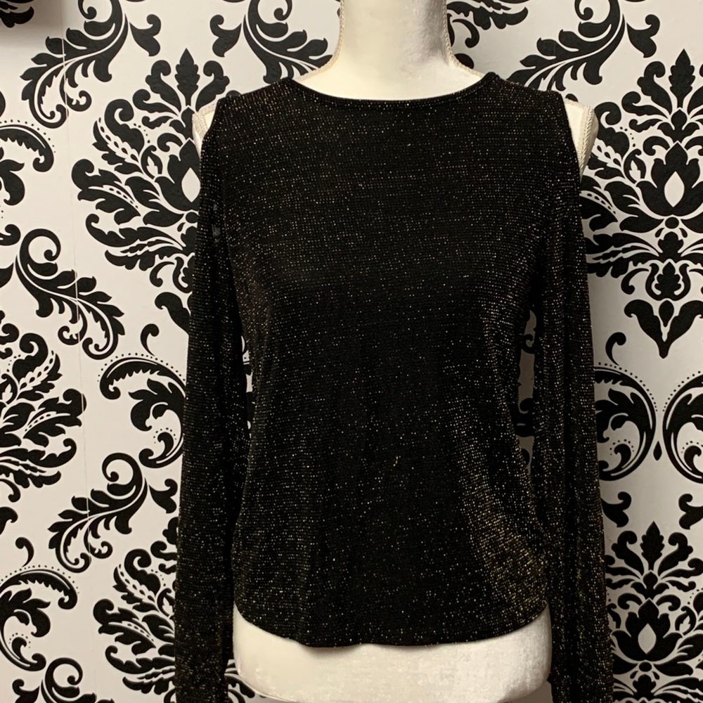 Top - Picture 2 of 5